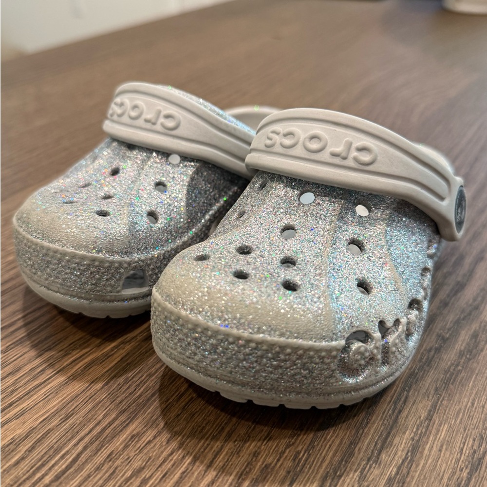 CROCS Silver Sandals with Ventilation and Heel Strap